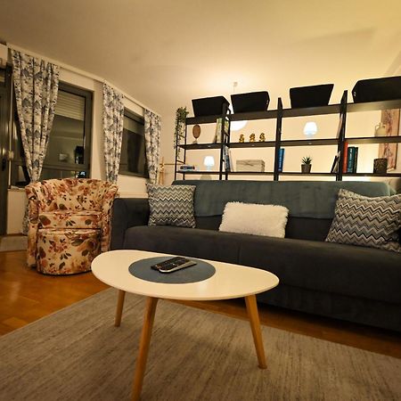 L&B Studio Apartment Pristina Exterior foto